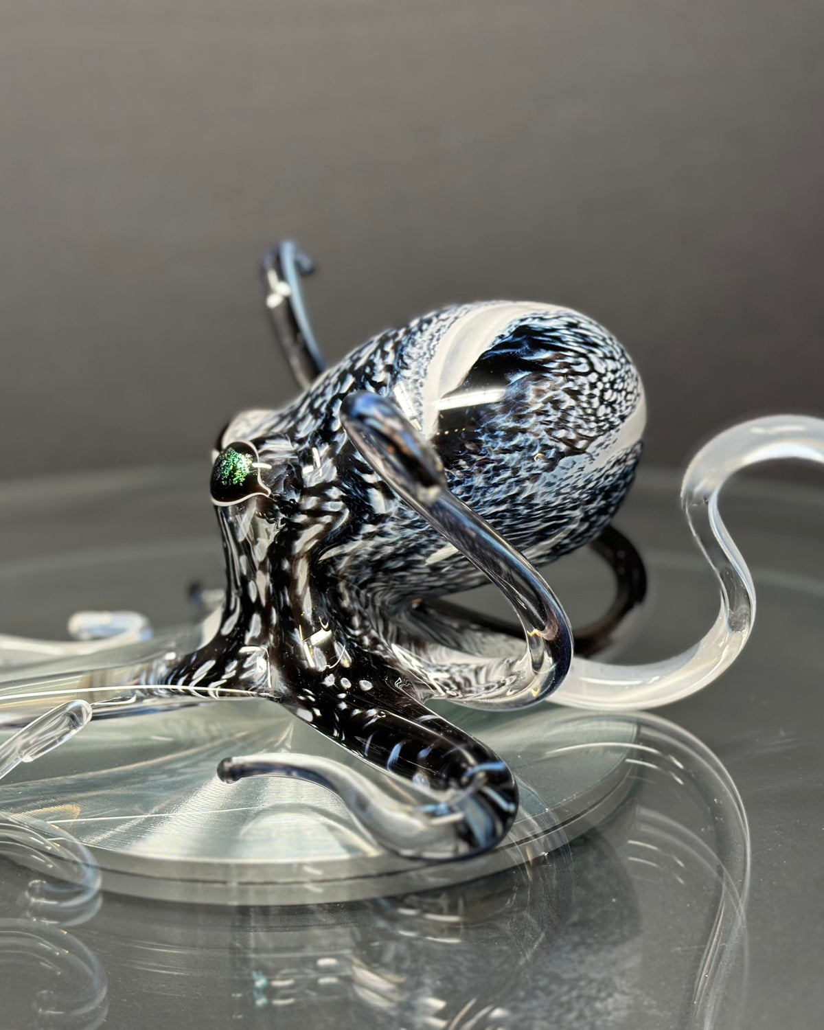 Black & White Octopus – Hopko Art Glass
