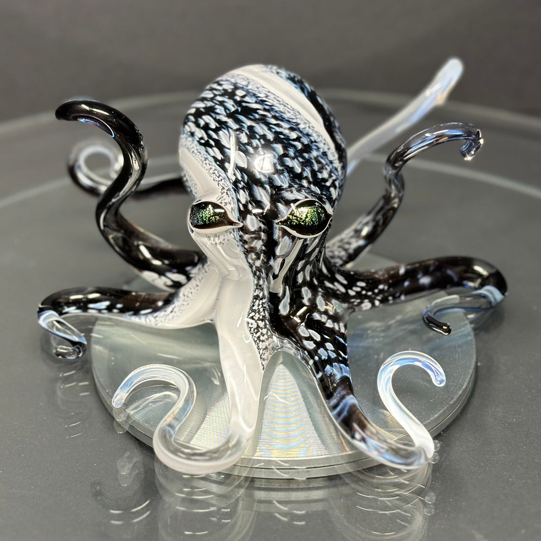 Black & White Octopus – Hopko Art Glass